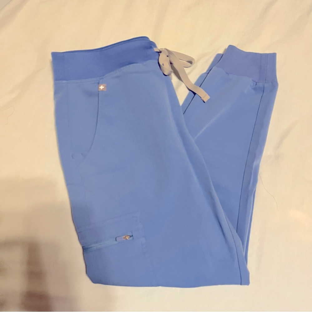 FIGS Zamora Jogger Scrub Pants - S - Petite / Ceil Blue
